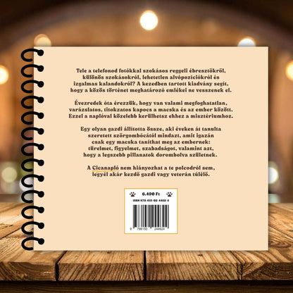 Cicanapló hátsó borítója a Mancsos Naplók sorozatból.